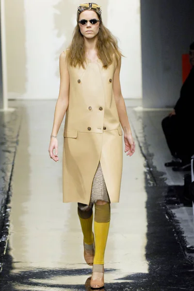 Look 12